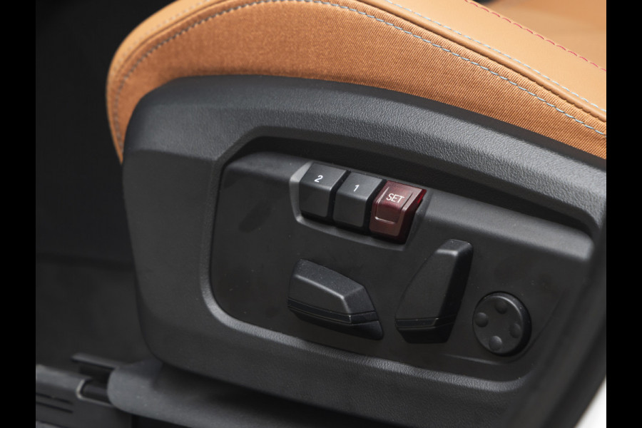 MINI Countryman 1.5 C Favoured - XL Pakket - Pano - Trekhaak - Memoryzetel