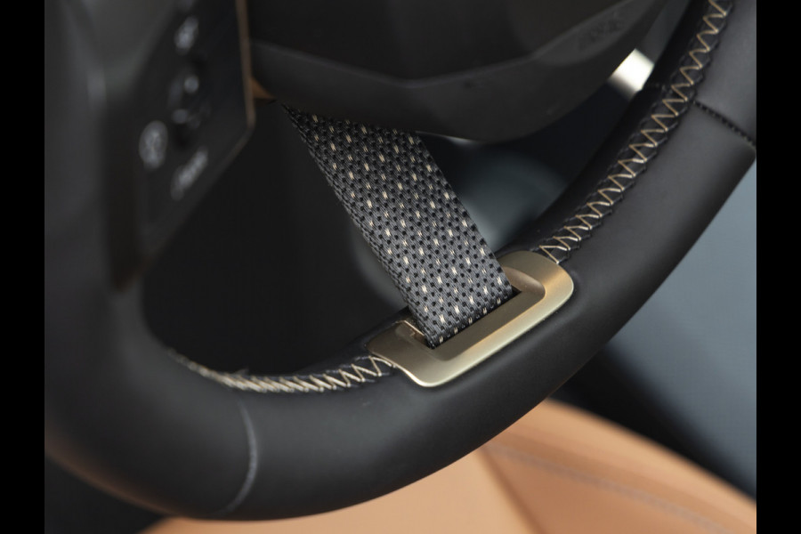 MINI Countryman 1.5 C Favoured - XL Pakket - Pano - Trekhaak - Memoryzetel