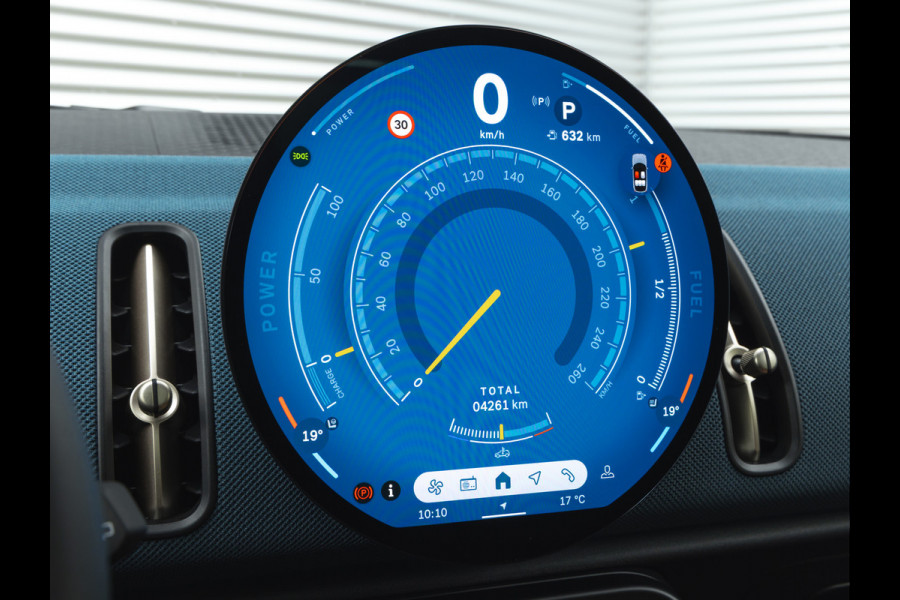MINI Countryman 1.5 C Favoured - XL Pakket - Pano - Trekhaak - Memoryzetel