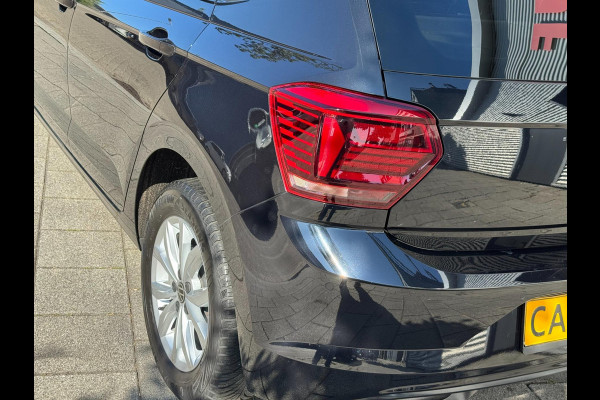 Volkswagen Polo 1.0 TSI Highline - Navigatie I Airco i Sport velgen I PDC I Dealer onderhouden