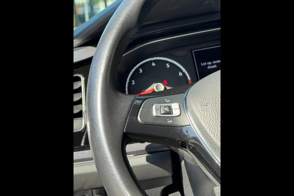Volkswagen Polo 1.0 TSI Highline - Navigatie I Airco i Sport velgen I PDC I Dealer onderhouden