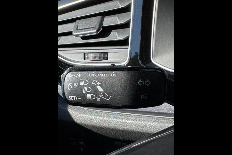 Volkswagen Polo 1.0 TSI Highline - Navigatie I Airco i Sport velgen I PDC I Dealer onderhouden