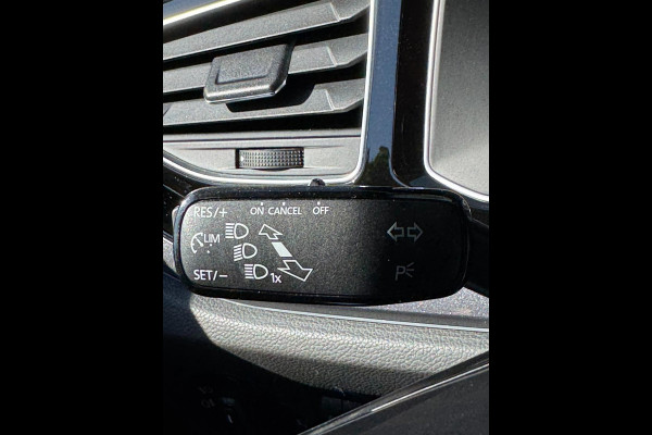 Volkswagen Polo 1.0 TSI Highline - Navigatie I Airco i Sport velgen I PDC I Dealer onderhouden