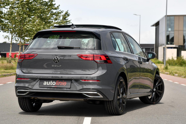 Volkswagen Golf 1.4 eHybrid Style. Pano, Memory, Massage, Camera, Trekhaak, Stuurvw, ACC, Sfeer, CarPlay!
