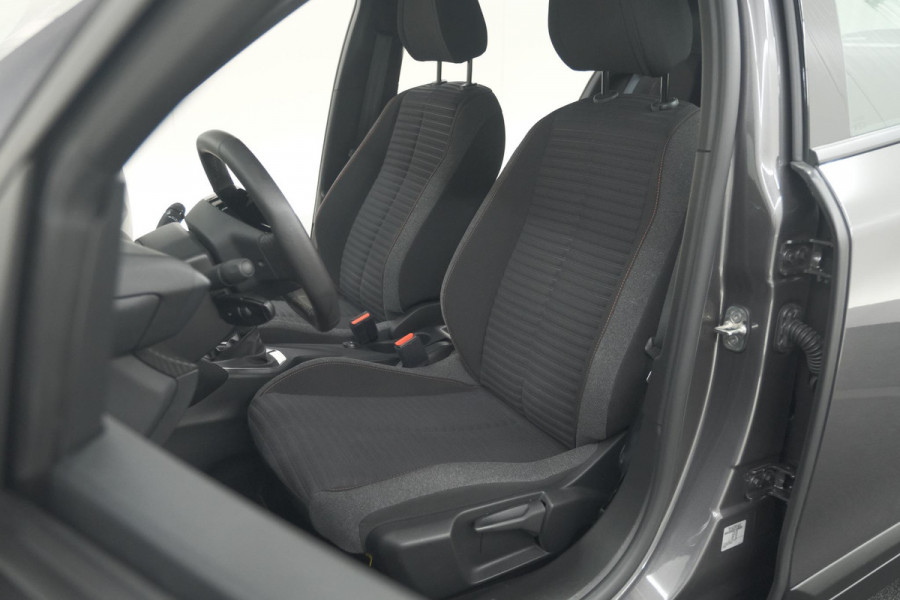 Peugeot 2008 PureTech 130 Active | Camera | Apple Carplay | Parkeersensoren