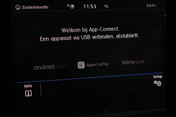 Volkswagen Golf 1.0 TSI Highline | Stoelverwarming | Trekhaak | Massage | Carplay | Adaptive cruise | Active Info Display | Navigatie | Parkeerhulp | Climate control