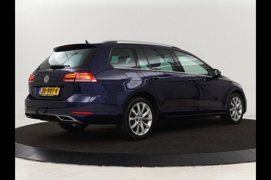 Volkswagen Golf 1.0 TSI Highline | Stoelverwarming | Trekhaak | Massage | Carplay | Adaptive cruise | Active Info Display | Navigatie | Parkeerhulp | Climate control
