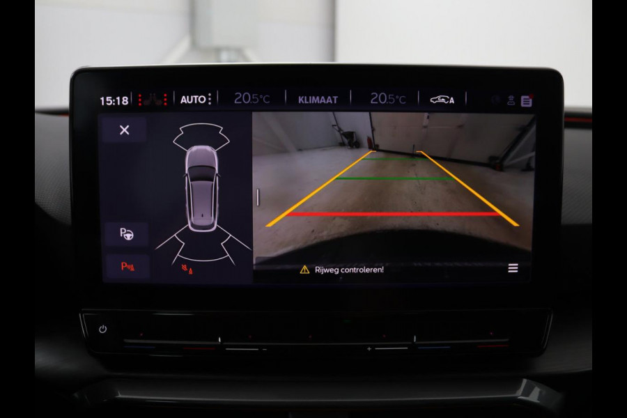 CUPRA Leon 1.4 e-Hybrid | Carplay | Camera | Stoel & Stuurverwarming | Adaptive Cruise | Full LED | Navigatie | DAB+ | LMV 18 inch