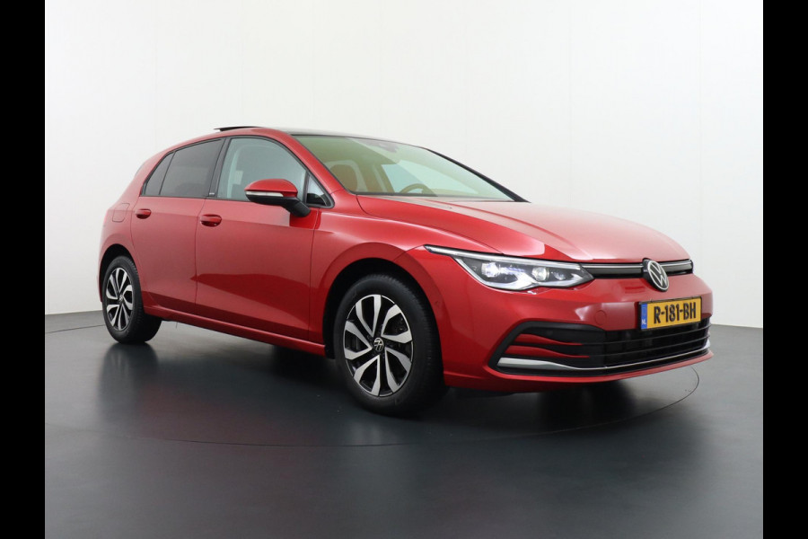 Volkswagen Golf 1.0 eTSI Life PANORAMADAK | ADD. CRUISE | VIRTUAL DASH | NAVIGATIE | RIJKLAARPRIJS incl. 12mnd BOVAG