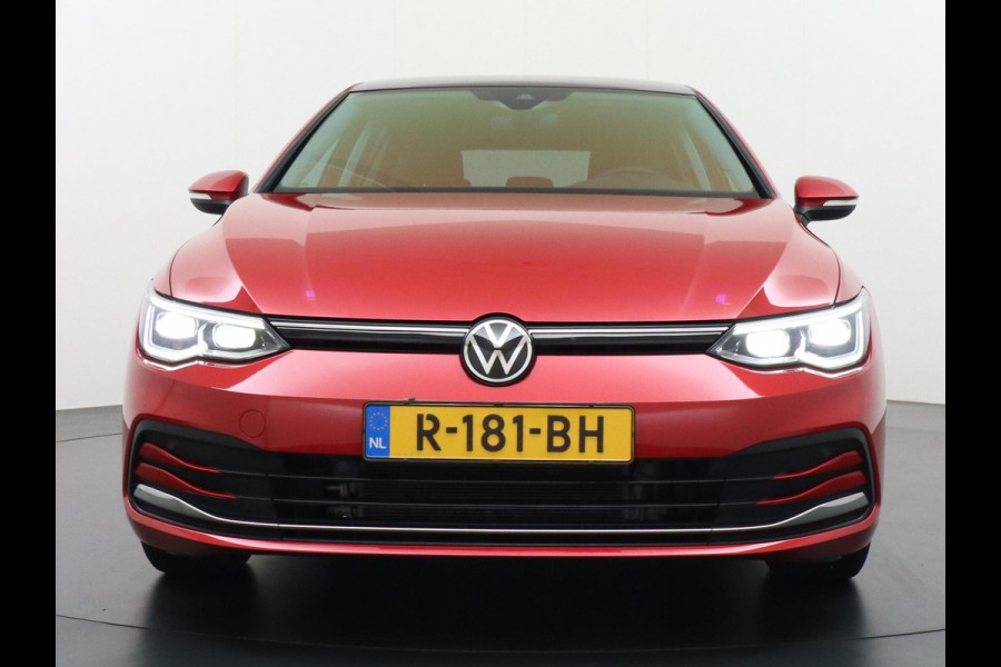 Volkswagen Golf 1.0 eTSI Life PANORAMADAK | ADD. CRUISE | VIRTUAL DASH | NAVIGATIE | RIJKLAARPRIJS incl. 12mnd BOVAG