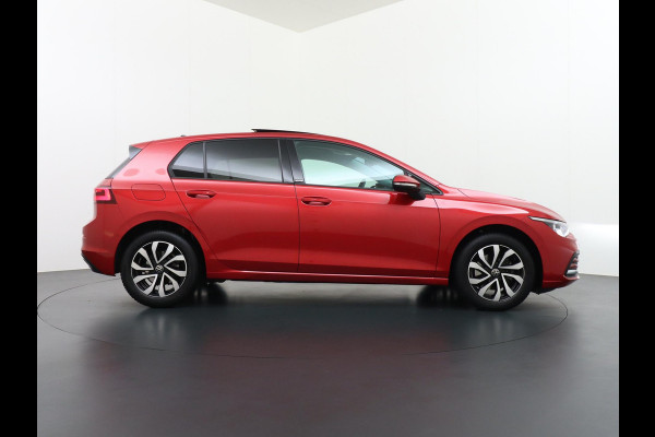 Volkswagen Golf 1.0 eTSI Life PANORAMADAK | ADD. CRUISE | VIRTUAL DASH | NAVIGATIE | RIJKLAARPRIJS incl. 12mnd BOVAG