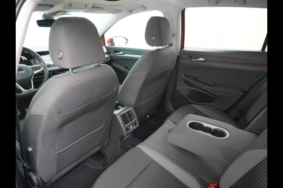 Volkswagen Golf 1.0 eTSI Life PANORAMADAK | ADD. CRUISE | VIRTUAL DASH | NAVIGATIE | RIJKLAARPRIJS incl. 12mnd BOVAG