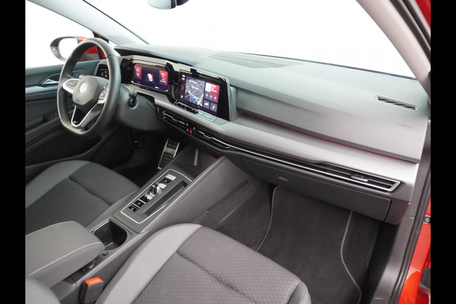Volkswagen Golf 1.0 eTSI Life PANORAMADAK | ADD. CRUISE | VIRTUAL DASH | NAVIGATIE | RIJKLAARPRIJS incl. 12mnd BOVAG