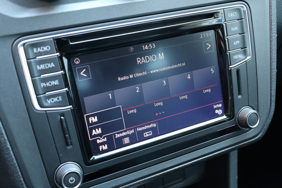 Volkswagen Caddy 2.0 TDI DSG | Bi-Xenon | Navigatie | CarPlay | Climate Control | Stoelverwarming | PDC V+A | Multifunctioneel stuur | Airco | Cruise control | Schroefset | Spoilerkit | Dealer onderhouden | Nieuwe APK | Groot onderhoudsbeurt | BPM Vrij