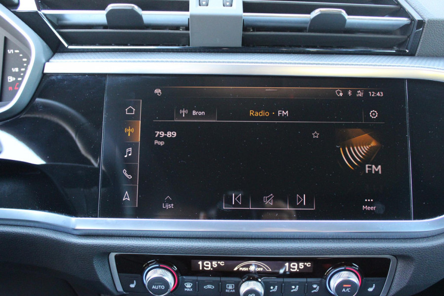 Audi Q3 Sportback 35 TFSI 150PK S-TRONIC 7 S EDITION * NIEUWSTAAT * | S-LINE EXTERIEUR | S-LINE INTERIEUR | AUDI VIRTUAL COCKPIT | PANORAMISCH SCHUIF / KANTELDAK | NAVIGATIE | TWIN LEDEREN BEKLEDING ZWART MET ROTSGRIJS STIKSEL | VOORSTOELEN VERWARMBAAR | ACHTERUITRIJCAMERA | PARKEERSENSOREN VOOR / ACHTER | DODEHOEK DETECTIE |  ALARM SYSTEEM | FULL LED KOPLAMPEN INCLUSIEF LED ACHTERLICHTEN | ZWARTE HEMELBEKLEDING | AUDI SOUND SYSTEM | AMBIENTE VERLICHTING | 18" LICHTMETAAL S-DESIGN | VERLICHTE S-LINE INSTAPLIJSTEN |