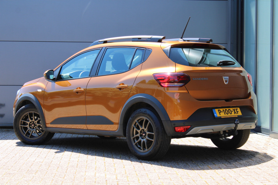 Dacia SANDERO Stepway 1.0 TCe 90 Essential | Trekhaak | Camera | Airco | BLIS | Cruise control | Origin NL
