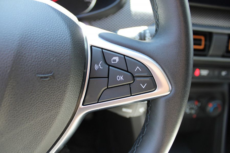 Dacia SANDERO Stepway 1.0 TCe 90 Essential | Trekhaak | Camera | Airco | BLIS | Cruise control | Origin NL