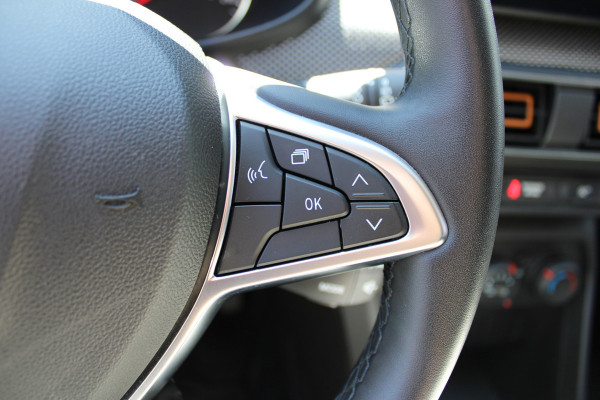 Dacia SANDERO Stepway 1.0 TCe 90 Essential | Trekhaak | Camera | Airco | BLIS | Cruise control | Origin NL