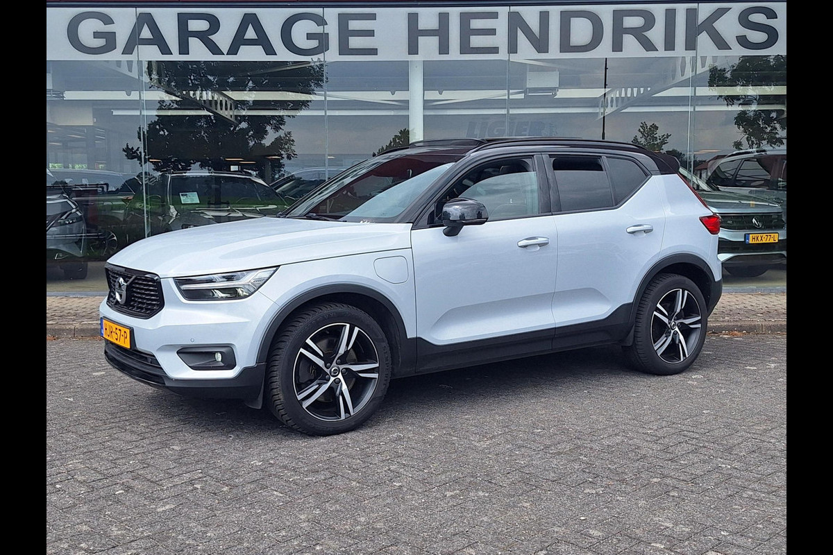 Volvo XC40 1.5 T4 Recharge R-Design Expression | Panodak | Trekhaak | 1800kg | Leder Alcantara | Two Tone | (occasion) Volvo XC40 1.5 T4 Recharge R-Design Expression | Panodak | Trekhaak | 1800kg | Leder Alcantara | Two Tone | (occasion)