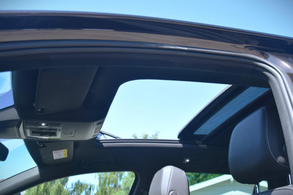 Volkswagen Passat Variant 1.6 TDI Elegance Business R PANORAMADAK/360 CAMERA/SPORTSTOELEN