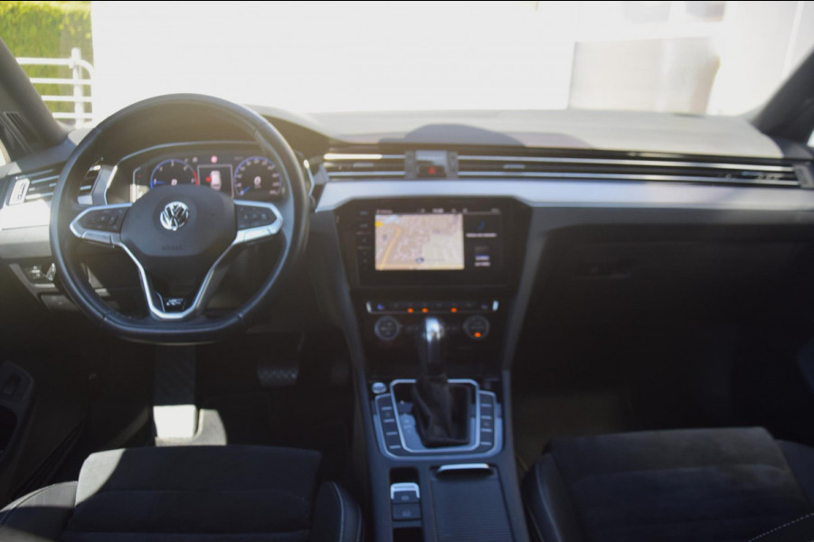 Volkswagen Passat Variant 1.6 TDI Elegance Business R PANORAMADAK/360 CAMERA/SPORTSTOELEN