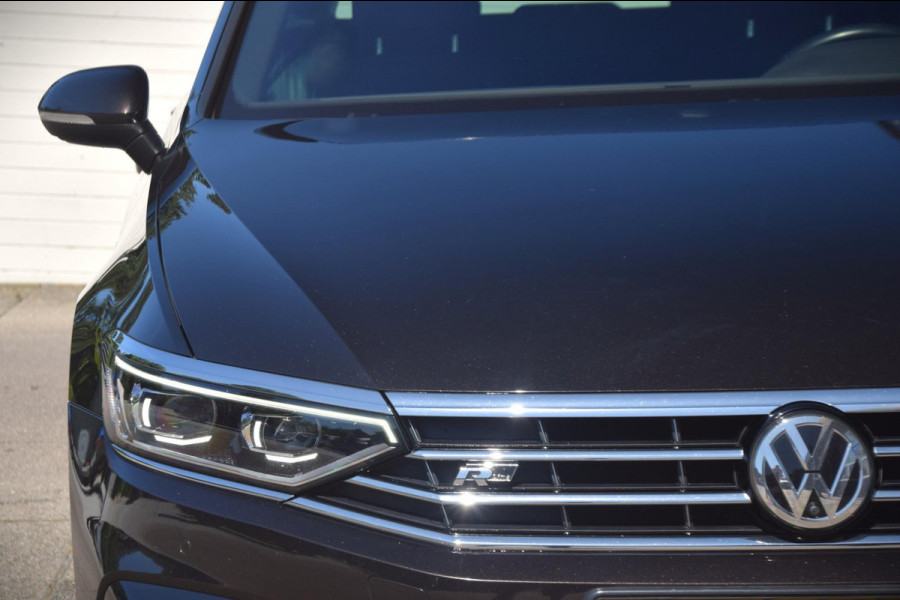 Volkswagen Passat Variant 1.6 TDI Elegance Business R PANORAMADAK/360 CAMERA/SPORTSTOELEN