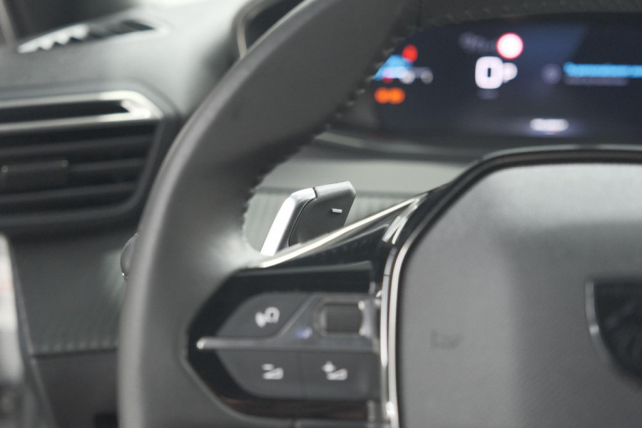 Peugeot 2008 PureTech 130 EAT8 Allure | 360 Camera | Adaptieve Cruise Control | Navigatie