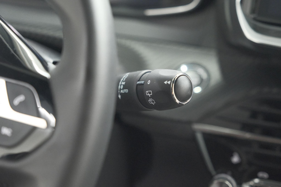 Peugeot 2008 PureTech 130 EAT8 Allure | 360 Camera | Adaptieve Cruise Control | Navigatie