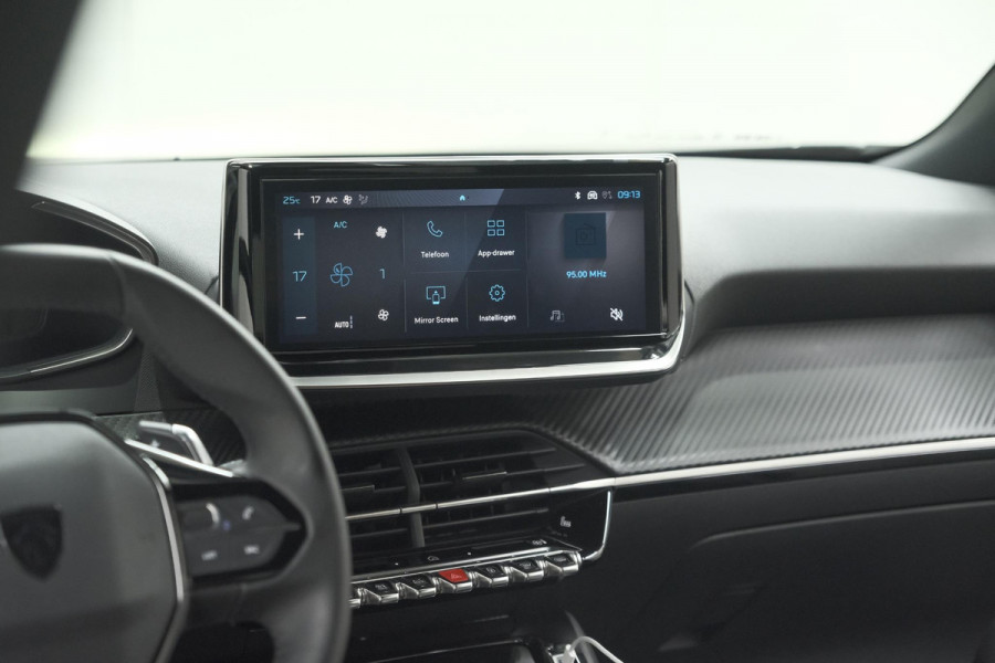 Peugeot 2008 PureTech 130 EAT8 Allure | 360 Camera | Adaptieve Cruise Control | Navigatie