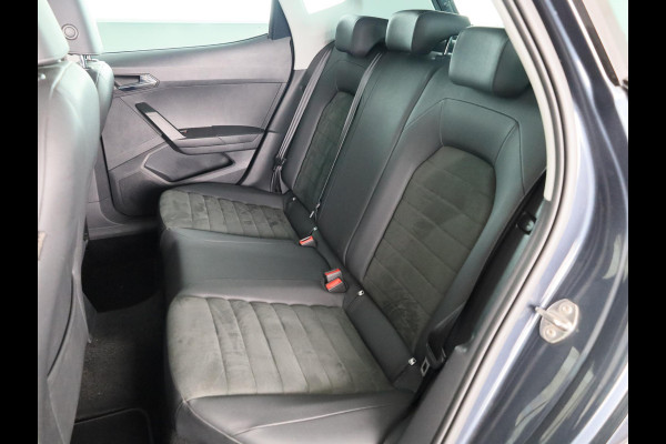 Seat Arona 1.0 TSI Style Business Intense Plus 95 pk | Navigatie | Parkeersensoren | Achteruitrijcamera | Adaptieve cruise control | Stoelverwarming |
