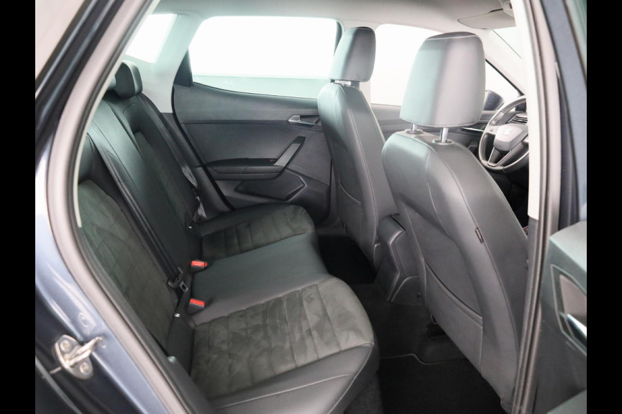 Seat Arona 1.0 TSI Style Business Intense Plus 95 pk | Navigatie | Parkeersensoren | Achteruitrijcamera | Adaptieve cruise control | Stoelverwarming |