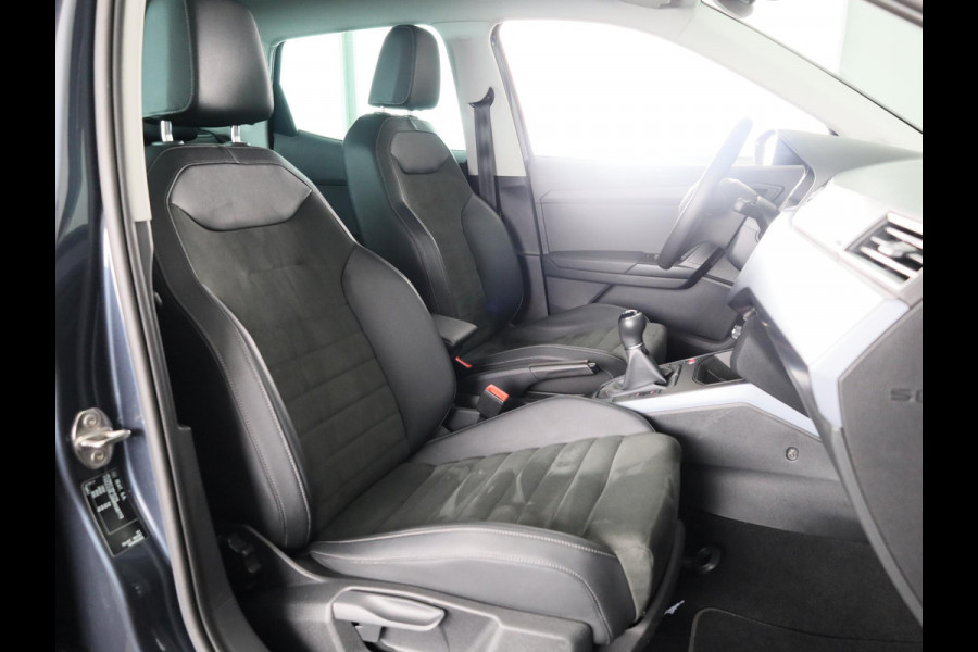Seat Arona 1.0 TSI Style Business Intense Plus 95 pk | Navigatie | Parkeersensoren | Achteruitrijcamera | Adaptieve cruise control | Stoelverwarming |