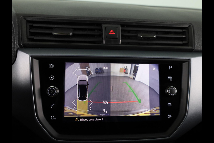 Seat Arona 1.0 TSI Style Business Intense Plus 95 pk | Navigatie | Parkeersensoren | Achteruitrijcamera | Adaptieve cruise control | Stoelverwarming |