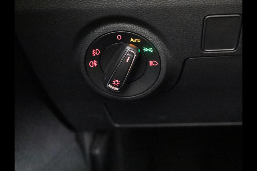 Seat Arona 1.0 TSI Style Business Intense Plus 95 pk | Navigatie | Parkeersensoren | Achteruitrijcamera | Adaptieve cruise control | Stoelverwarming |