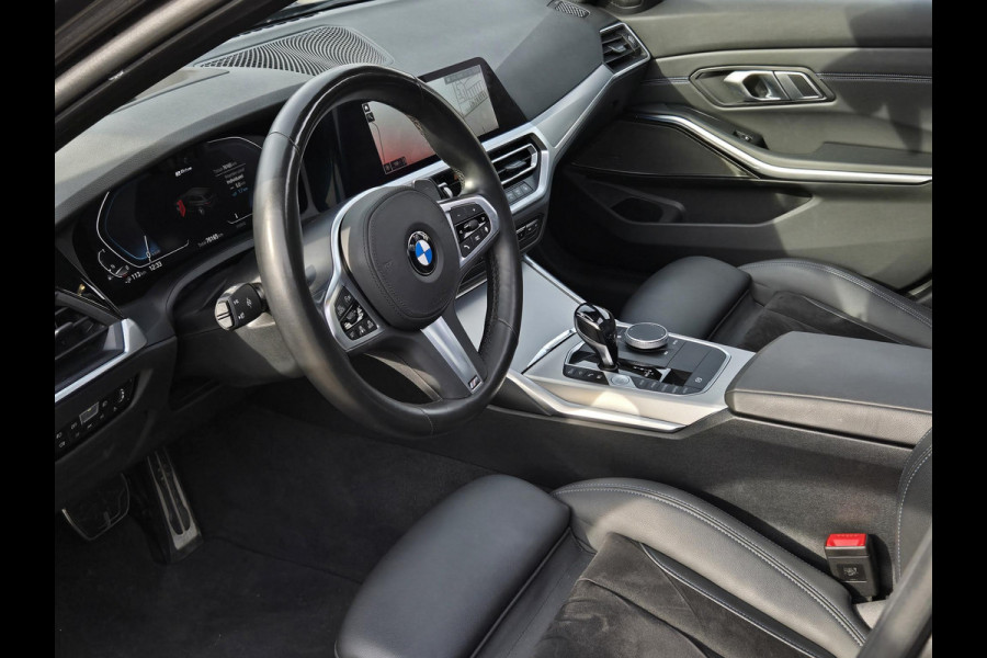 BMW 3 Serie Touring 330e xDrive M SPORT | PANORAMA | LASER | DRIVING ASS. PROF | HARMAN KARDON |