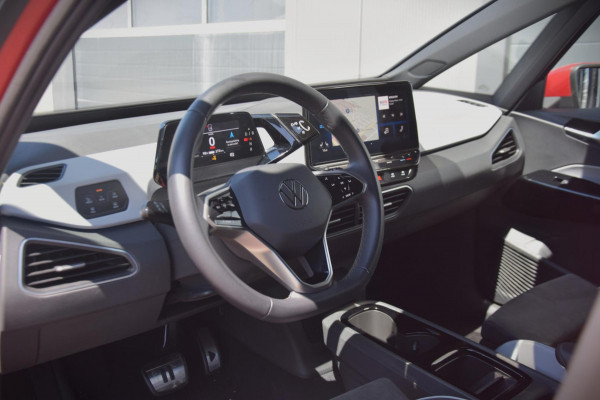 Volkswagen ID.3 Pure 45 kWh SCHAALSTOELEN/IQ LED KOPLAMPEN/CAMERA/KEYLESS
