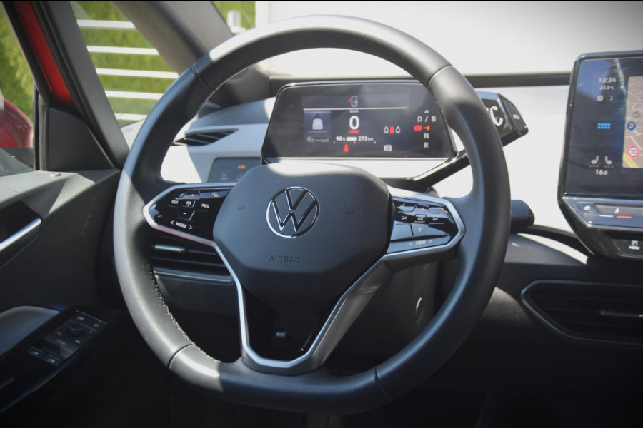 Volkswagen ID.3 Pure 45 kWh SCHAALSTOELEN/IQ LED KOPLAMPEN/CAMERA/KEYLESS
