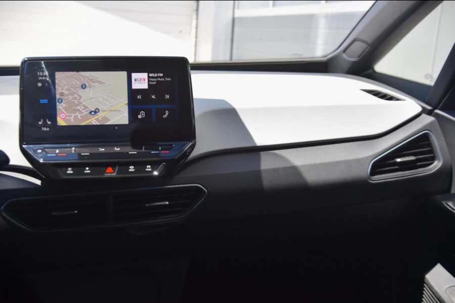 Volkswagen ID.3 Pure 45 kWh SCHAALSTOELEN/IQ LED KOPLAMPEN/CAMERA/KEYLESS