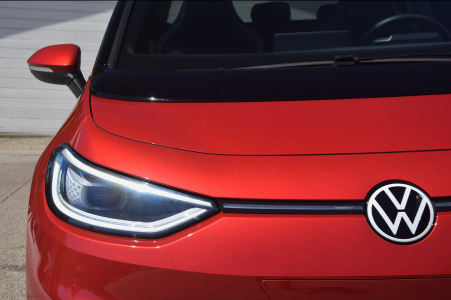 Volkswagen ID.3 Pure 45 kWh SCHAALSTOELEN/IQ LED KOPLAMPEN/CAMERA/KEYLESS