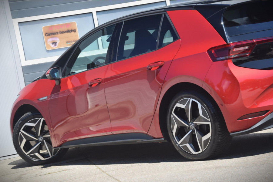 Volkswagen ID.3 Pure 45 kWh SCHAALSTOELEN/IQ LED KOPLAMPEN/CAMERA/KEYLESS