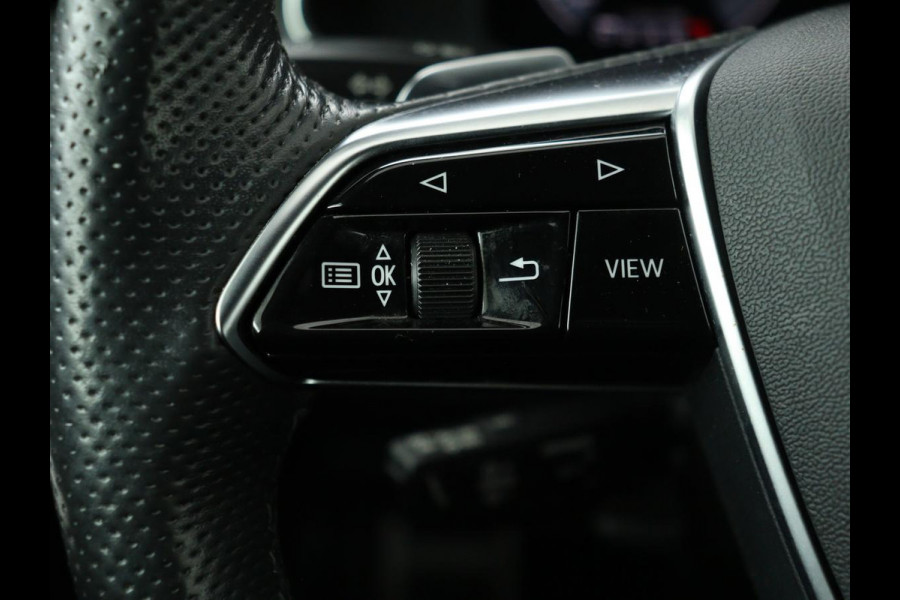 Audi A6 55 TFSIe S Line | 367pk | Trekhaak | Stoel & stuurverwarming | Adaptive cruise | Camera | Matrix LED | Carplay | Sportstoelen | Half leder | Navigatie