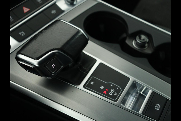 Audi A6 55 TFSIe S Line | 367pk | Trekhaak | Stoel & stuurverwarming | Adaptive cruise | Camera | Matrix LED | Carplay | Sportstoelen | Half leder | Navigatie