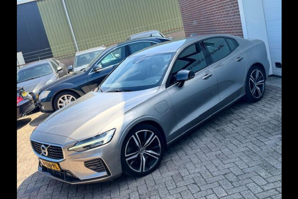 Volvo S60 2.0 Recharge T6 AWD R-Design - Dealer Onderhouden