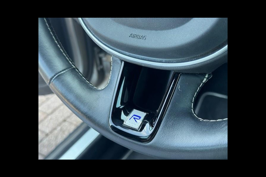 Volvo S60 2.0 Recharge T6 AWD R-Design - Dealer Onderhouden