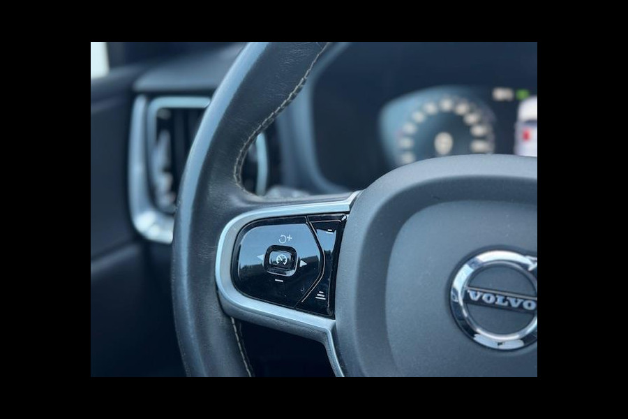 Volvo S60 2.0 Recharge T6 AWD R-Design - Dealer Onderhouden