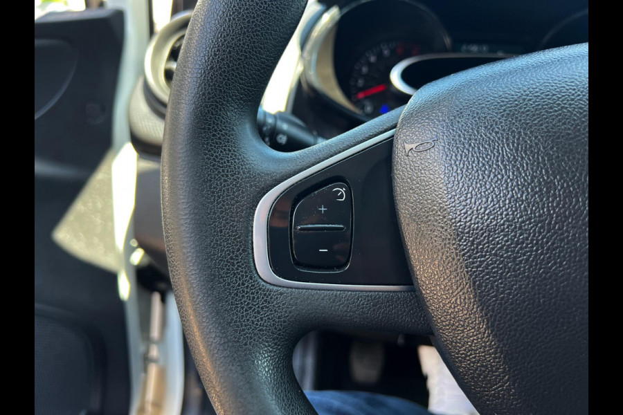 Renault Clio Estate 0.9 TCe Life Trekh_Carplay_Clima_Cruise