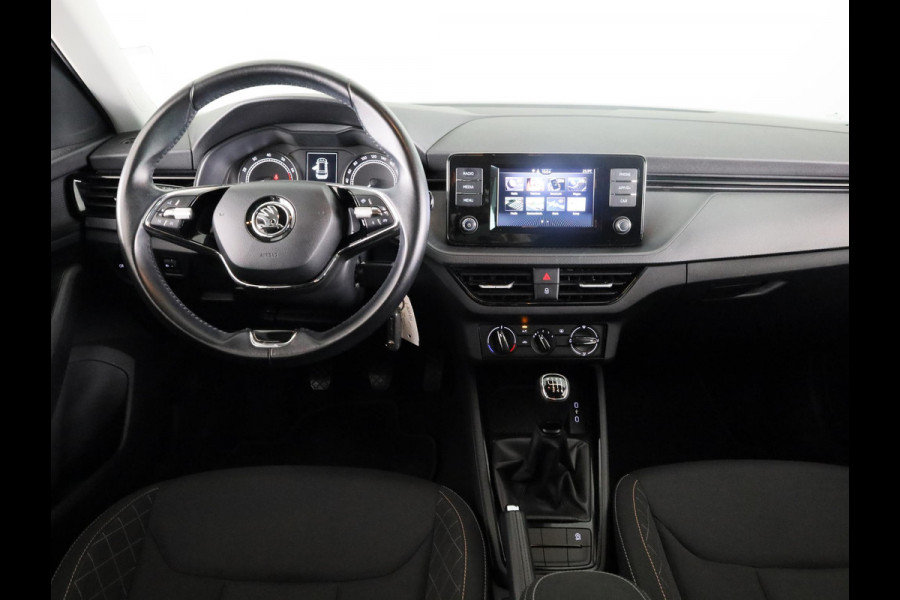 Škoda Kamiq 1.0 TSI Ambition 110 pk | Navigatie via App | Parkeersensoren achter | Cruise control | LED koplampen | Apple Carplay/Android Auto |
