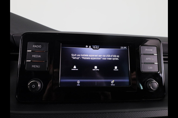 Škoda Kamiq 1.0 TSI Ambition 110 pk | Navigatie via App | Parkeersensoren achter | Cruise control | LED koplampen | Apple Carplay/Android Auto |