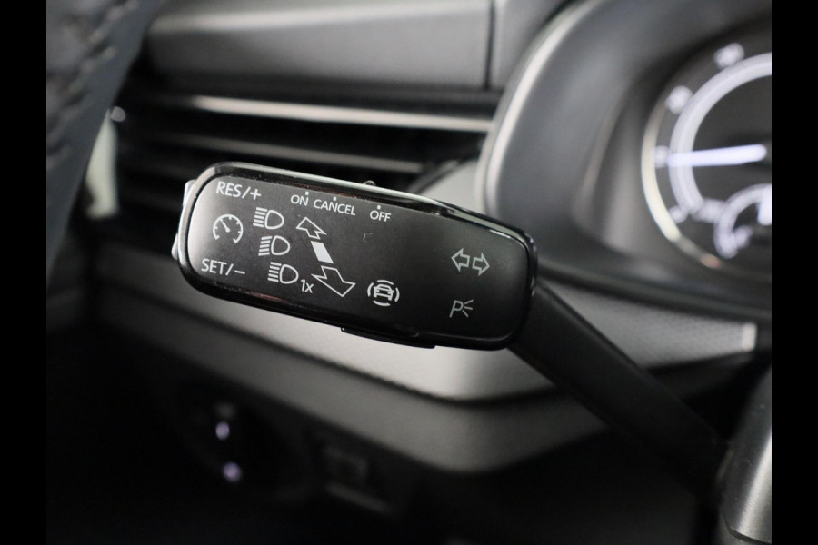 Škoda Kamiq 1.0 TSI Ambition 110 pk | Navigatie via App | Parkeersensoren achter | Cruise control | LED koplampen | Apple Carplay/Android Auto |