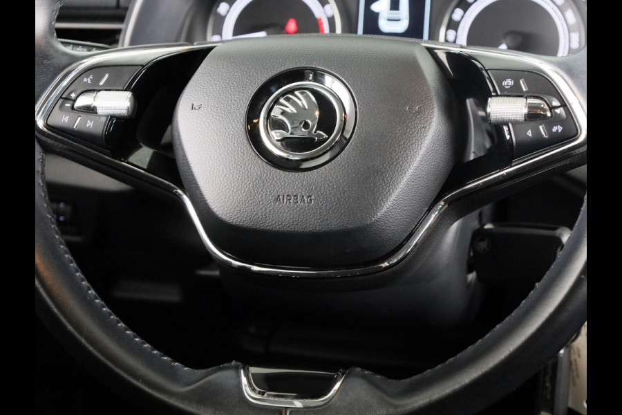 Škoda Kamiq 1.0 TSI Ambition 110 pk | Navigatie via App | Parkeersensoren achter | Cruise control | LED koplampen | Apple Carplay/Android Auto |